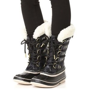 Sorel Joan Of Artic Holiday Boots - size 8.5